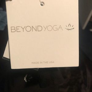 brand new yoga pants